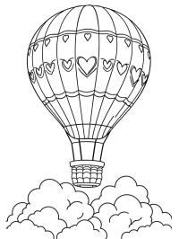 Montgolfière dans les nuages